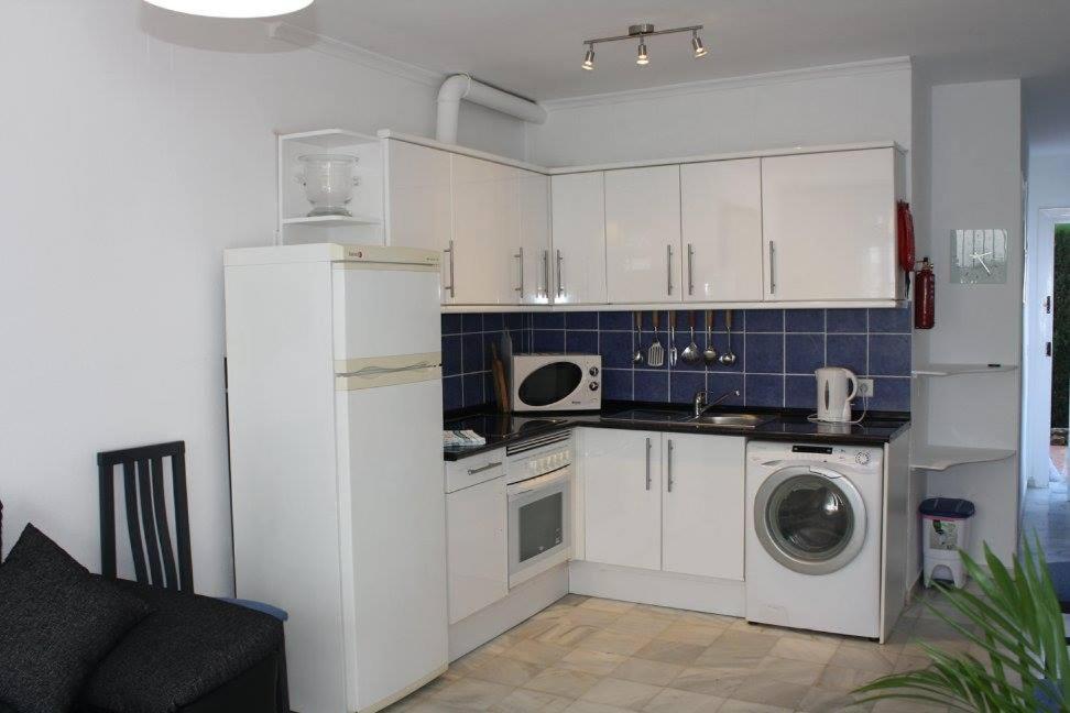Casa Lesley Anne Apartment เนร์คา ภายนอก รูปภาพ