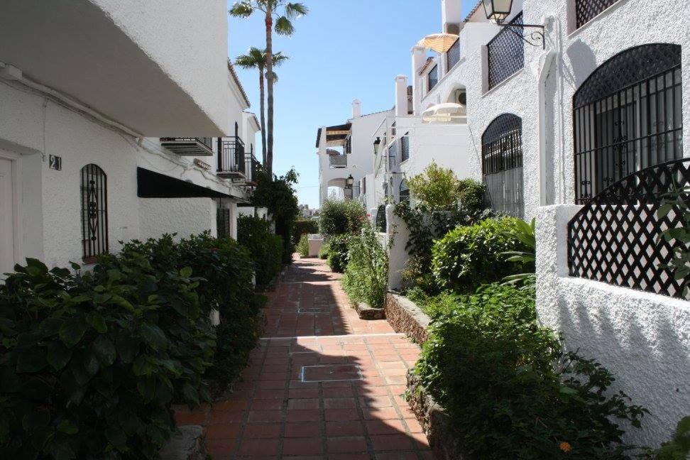 Casa Lesley Anne Apartment เนร์คา ภายนอก รูปภาพ