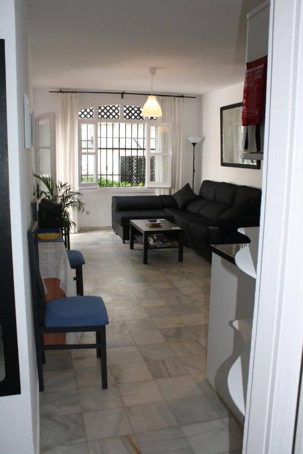 Casa Lesley Anne Apartment เนร์คา ภายนอก รูปภาพ