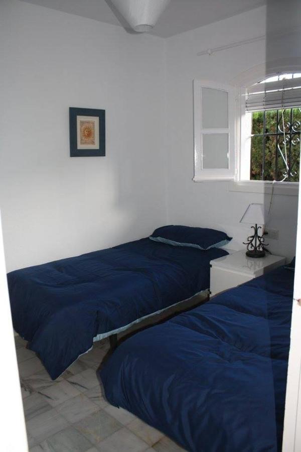 Casa Lesley Anne Apartment เนร์คา ภายนอก รูปภาพ